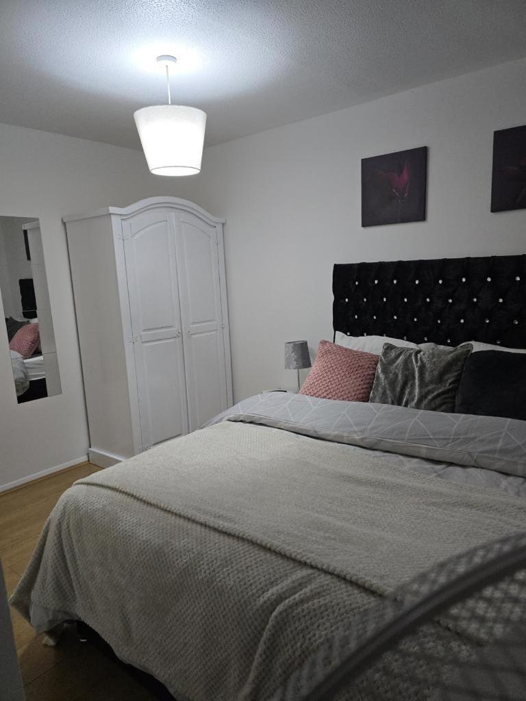 Emerald With Triple A Star Proximity Holiday home London